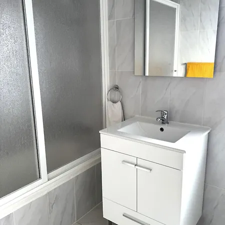 Casa Do 28 *
